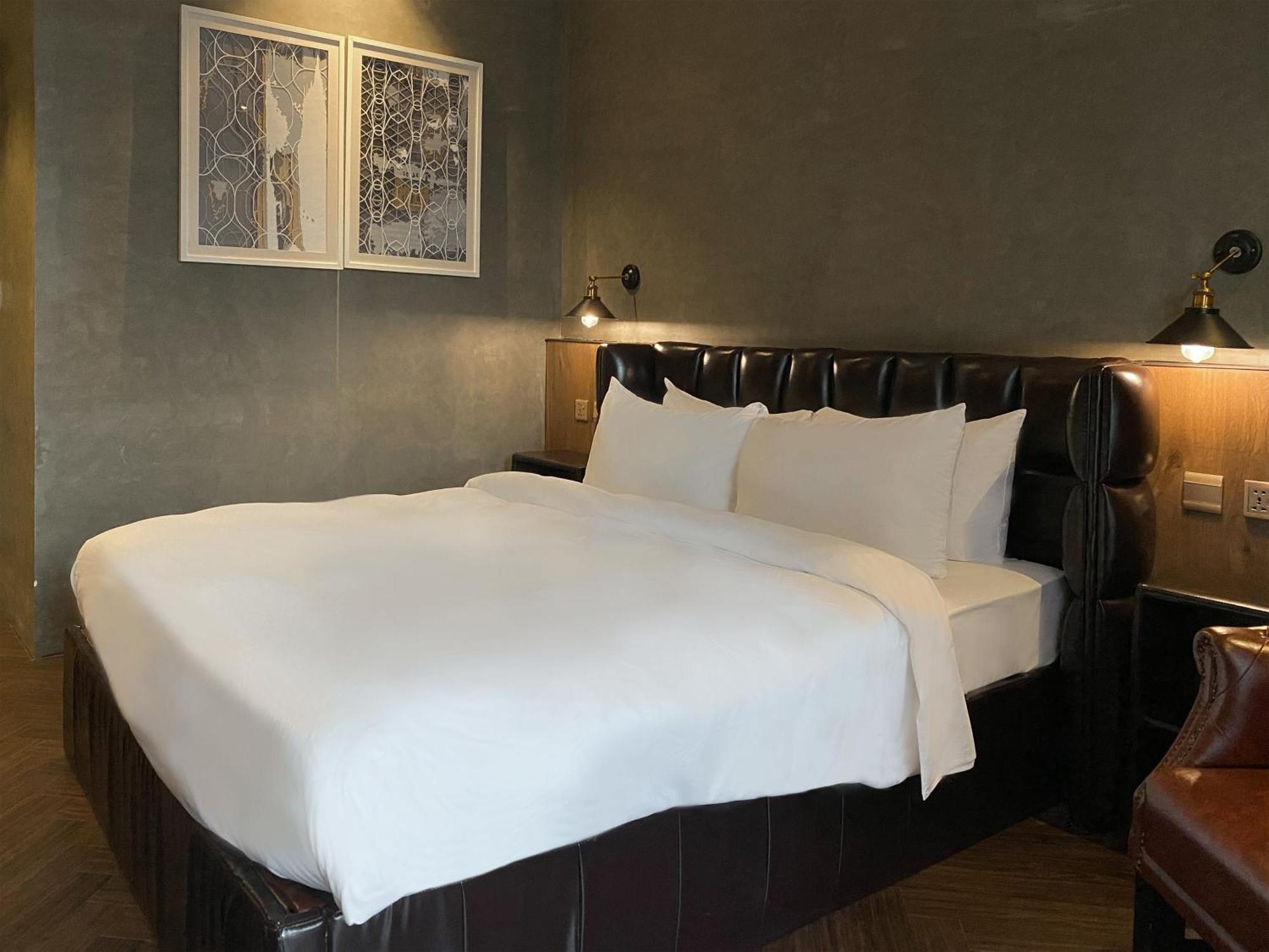 Check Inn Phnom Penh Bkk1 Bagian luar foto